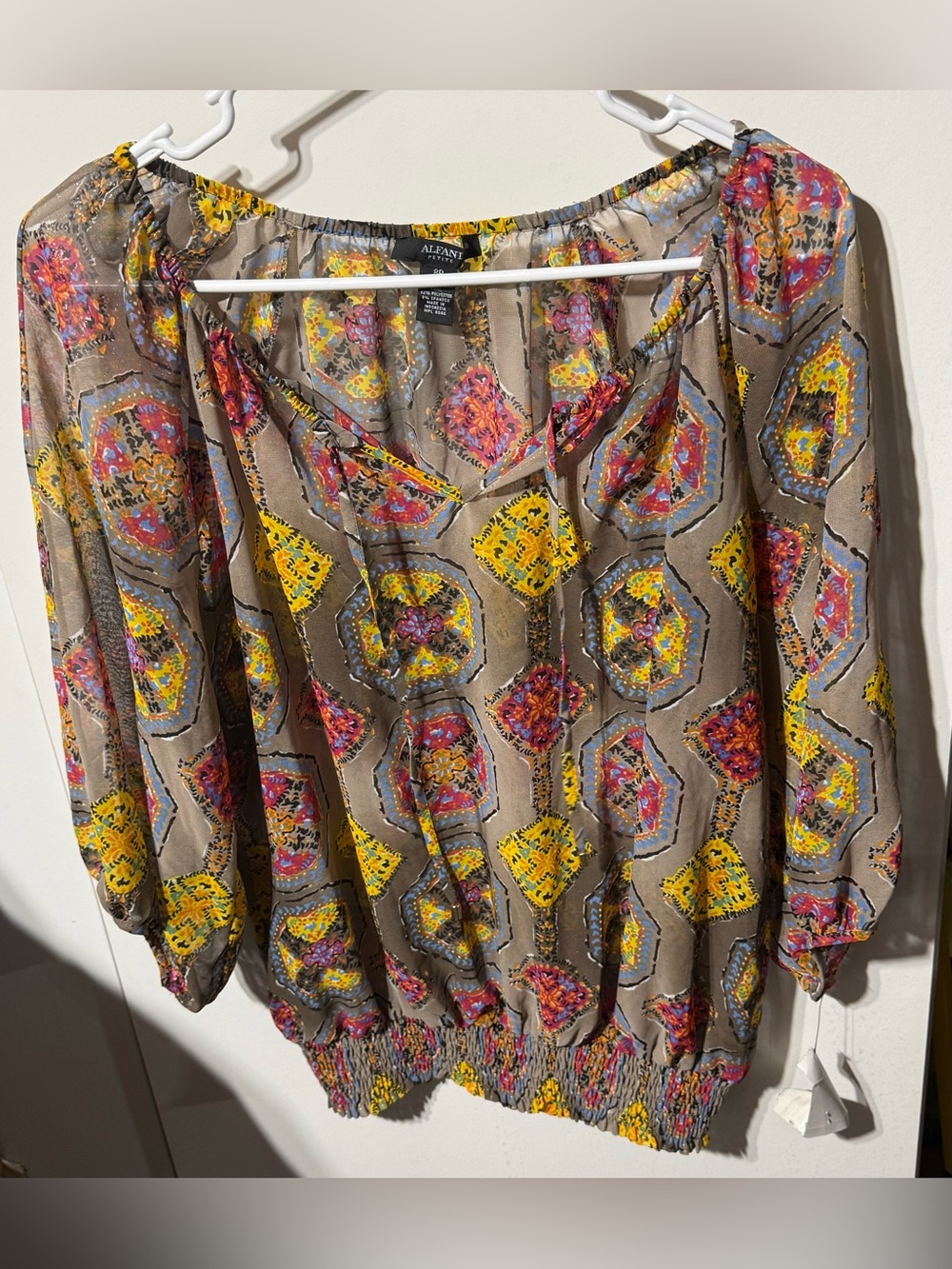 ALFANI Size 8 Petite Gray Shimmer Pink Yellow Print Semi Sheer Smocked Top Shirt